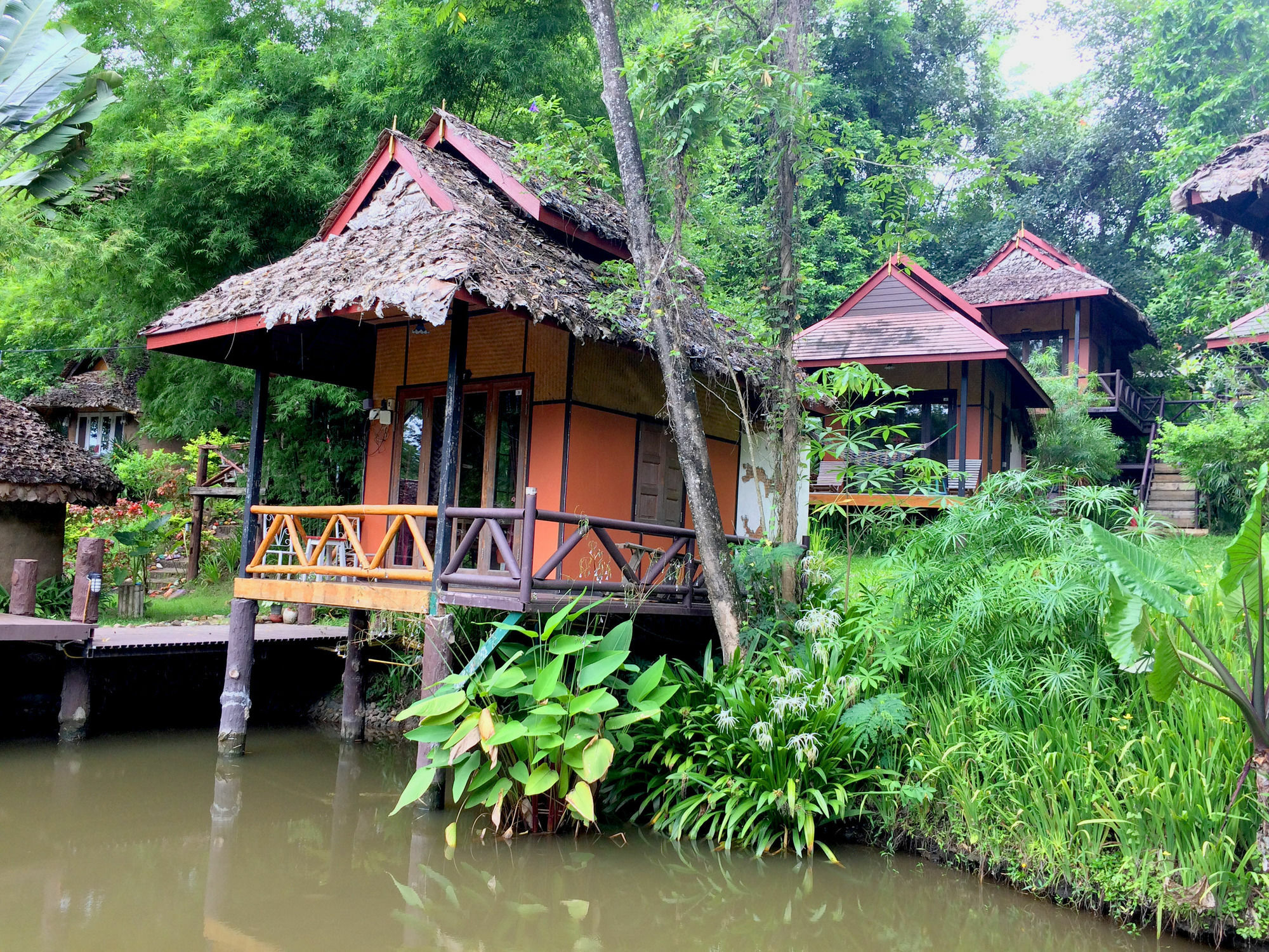 Pho Rak Nah Pai Hotell Exteriör bild